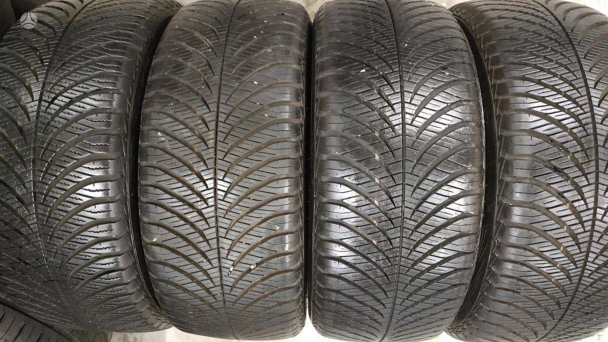 Goodyear, universalios 215/45 R16