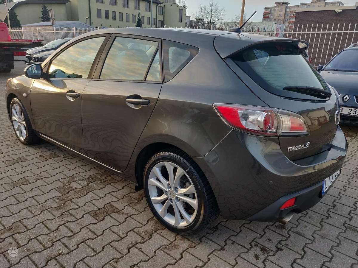 Mazda 3, 1.6 l., Хэтчбек