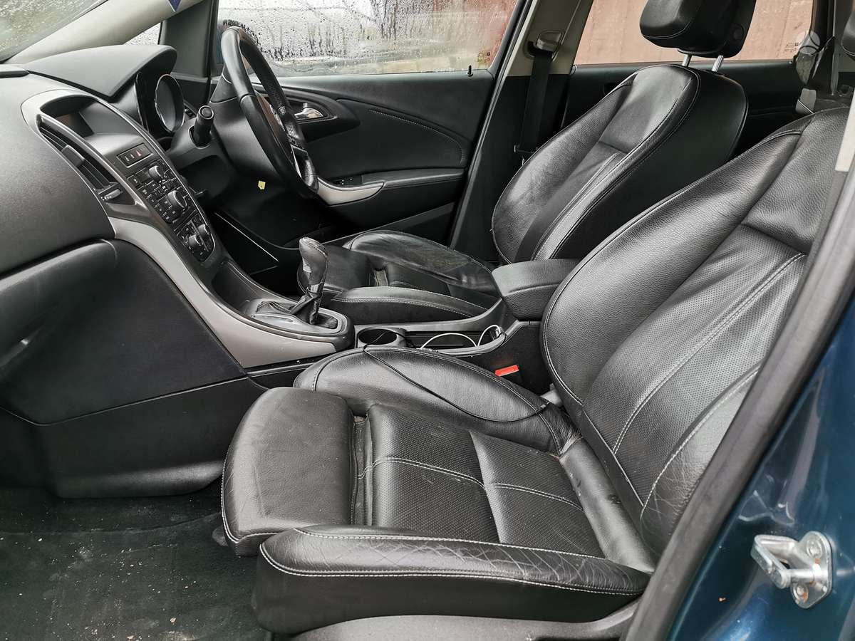 Opel Astra rezerves daļās