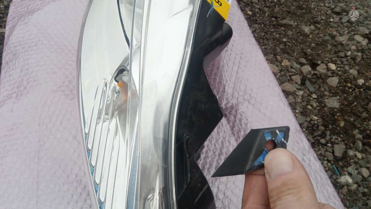Nissan e-NV200 Kaire puse