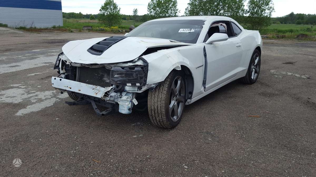 Chevrolet Camaro dalimis
