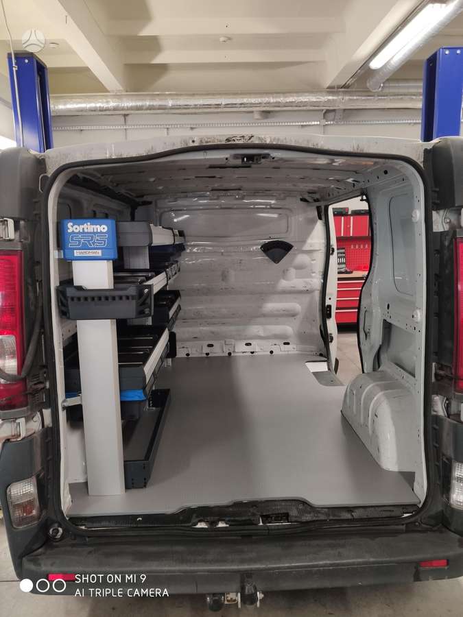 Renault Trafic, грузовые микроавтобусы