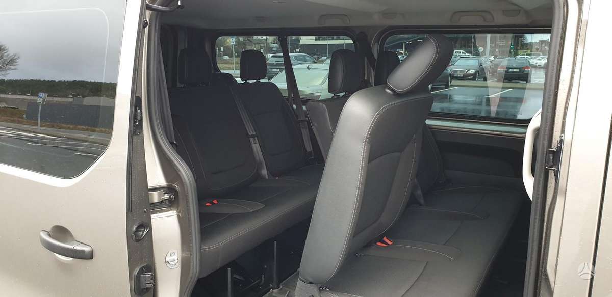 Renault Trafic, passenger minibus