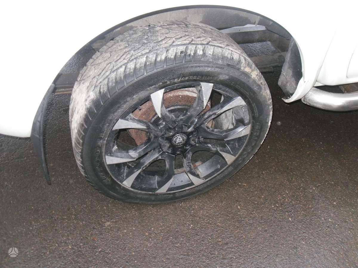 Nissan Navara rezerves daļās