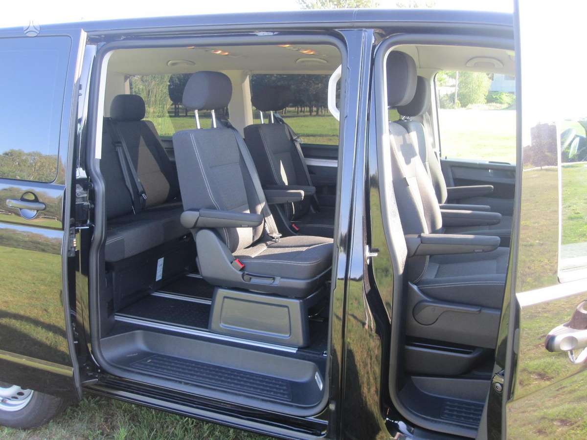 Volkswagen Multivan, пассажирский микроавтобус