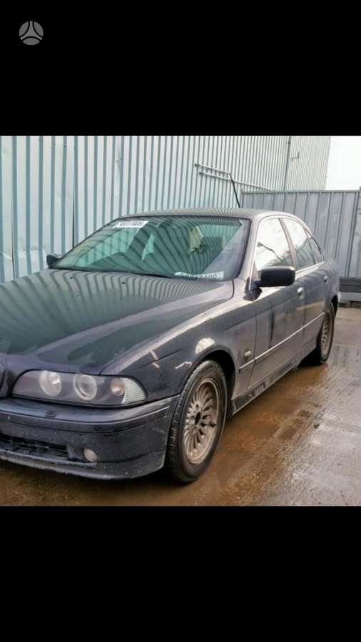 BMW 530 dalimis