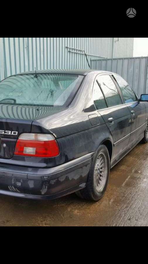 BMW 530 dalimis