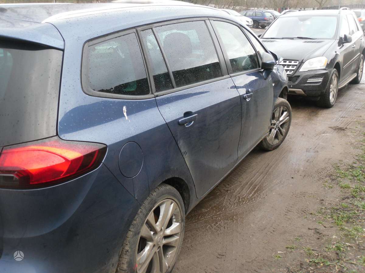 Opel Zafira rezerves daļās