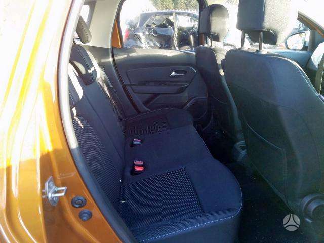 Dacia Duster dalimis