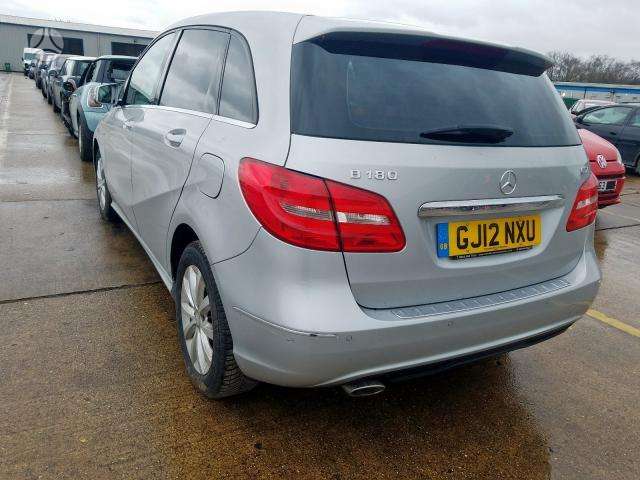 Mercedes-Benz B180 по частям