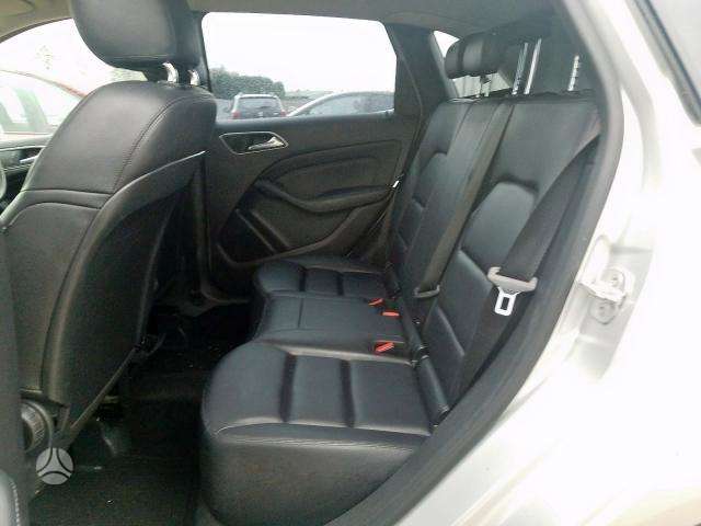 Mercedes-Benz B180 dalimis