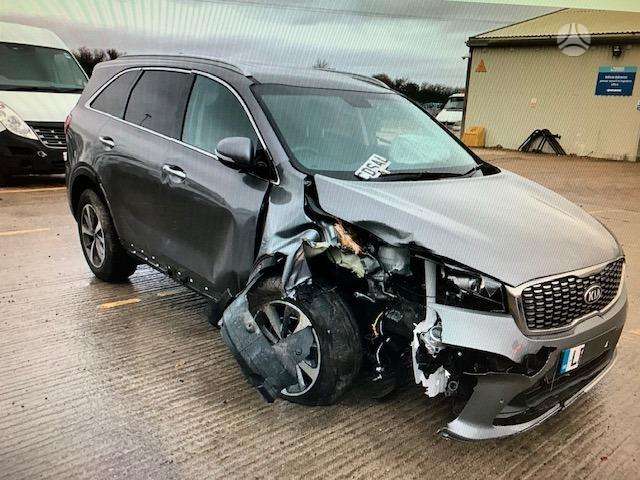 Kia Sorento Dalimis is anglijos engine type d4hb gearbox type mdht