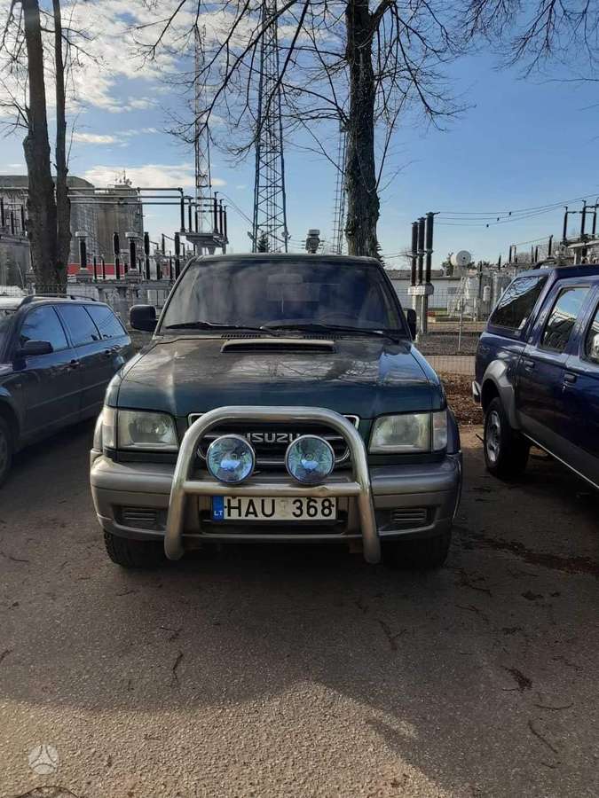 Isuzu Trooper Autopublic org dalys internetu