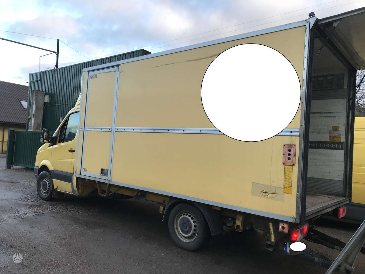 Volkswagen CRAFTER, preču
