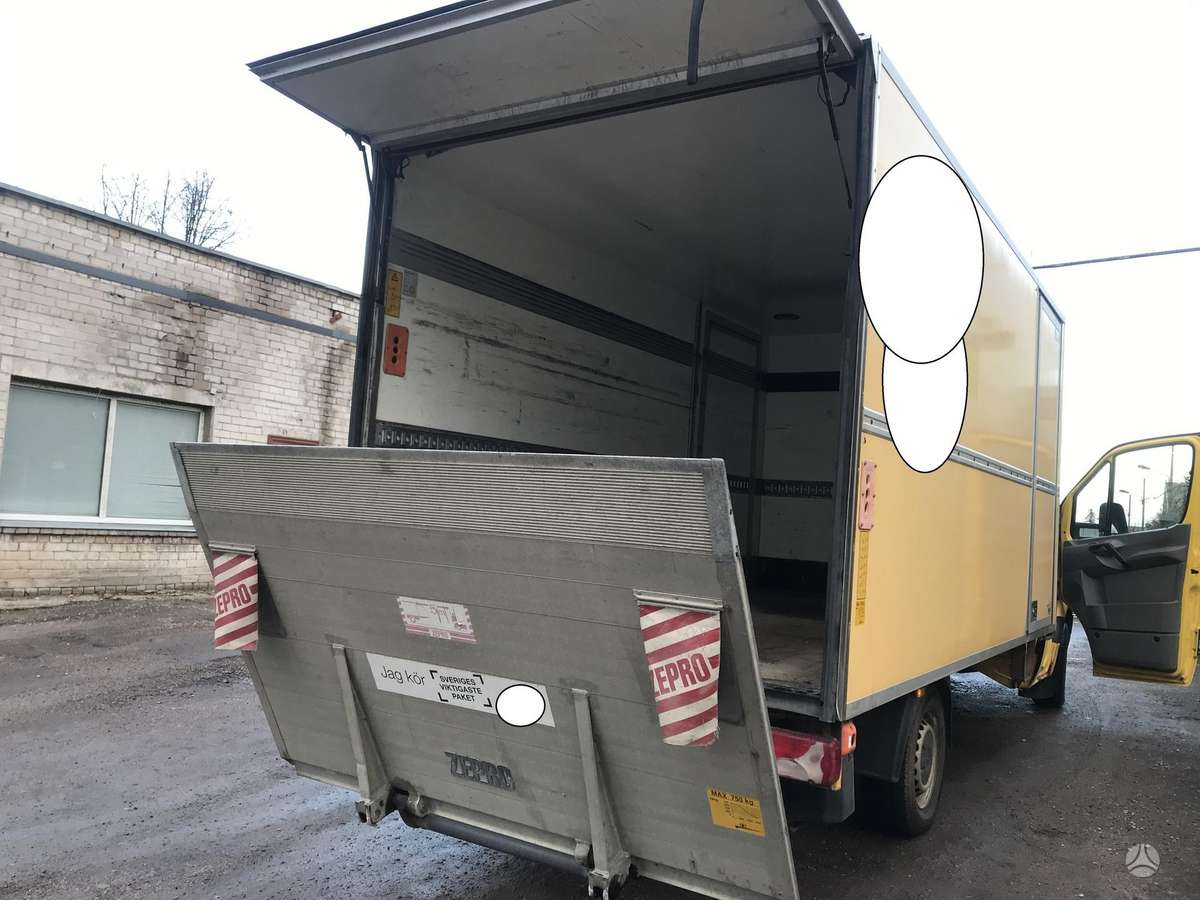 Volkswagen CRAFTER, preču