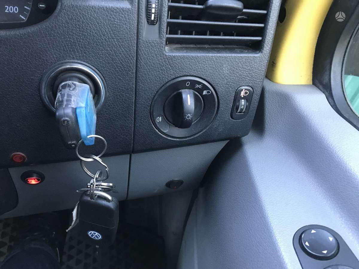 Volkswagen CRAFTER, preču