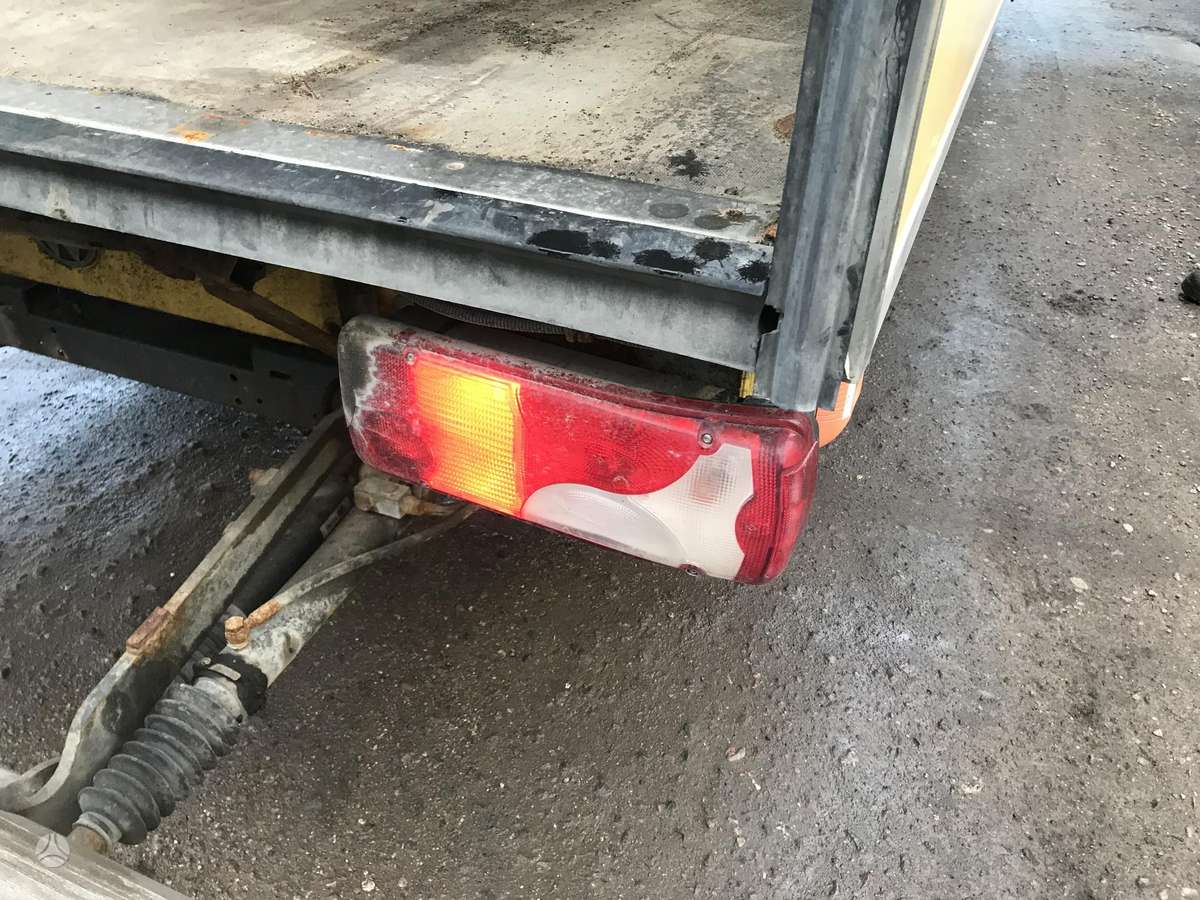 Volkswagen CRAFTER, preču