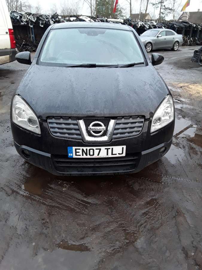 Nissan Qashqai по частям