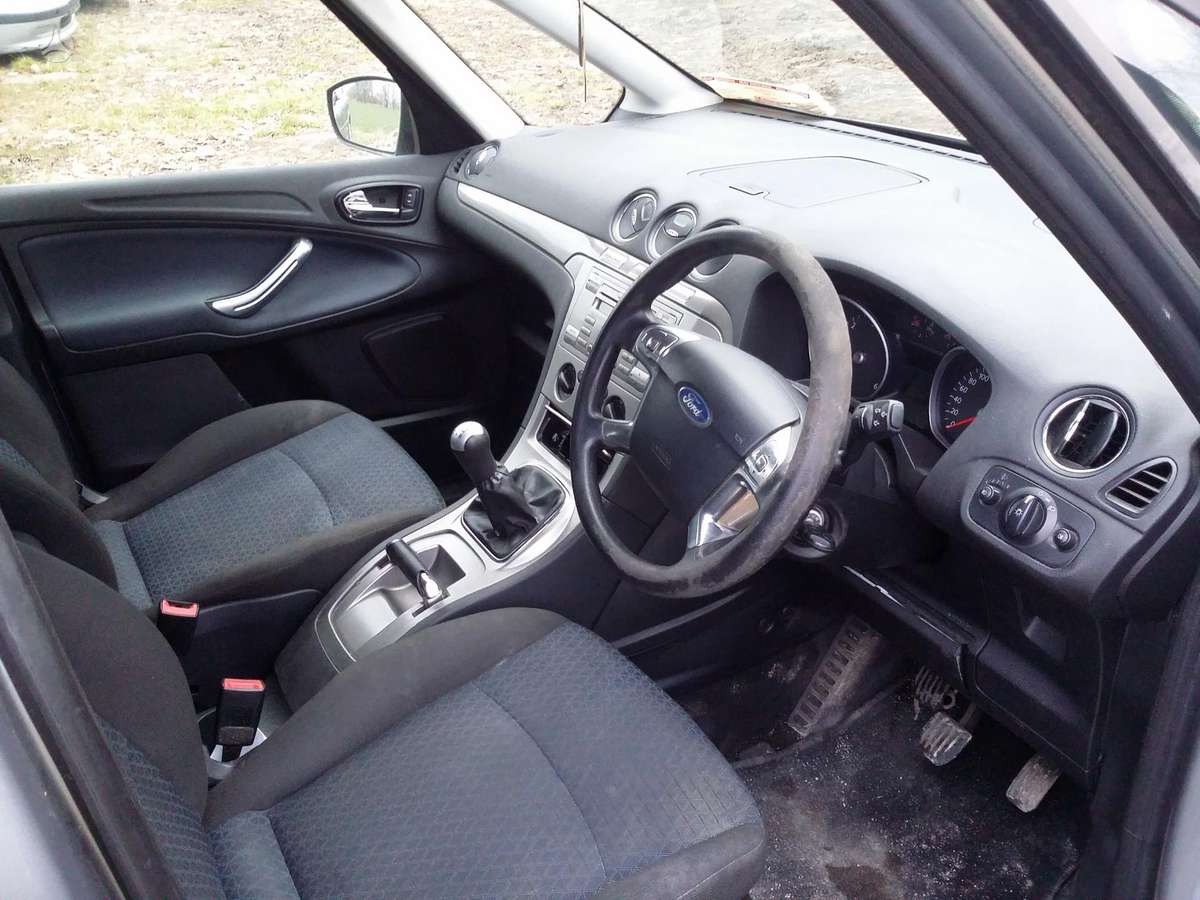 Ford Galaxy по частям. Anglas dalimis