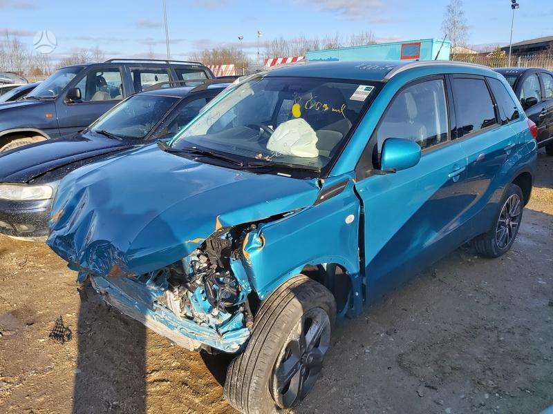 Suzuki Vitara по частям. Automobilis ardomas dalimis запасные части автомобил