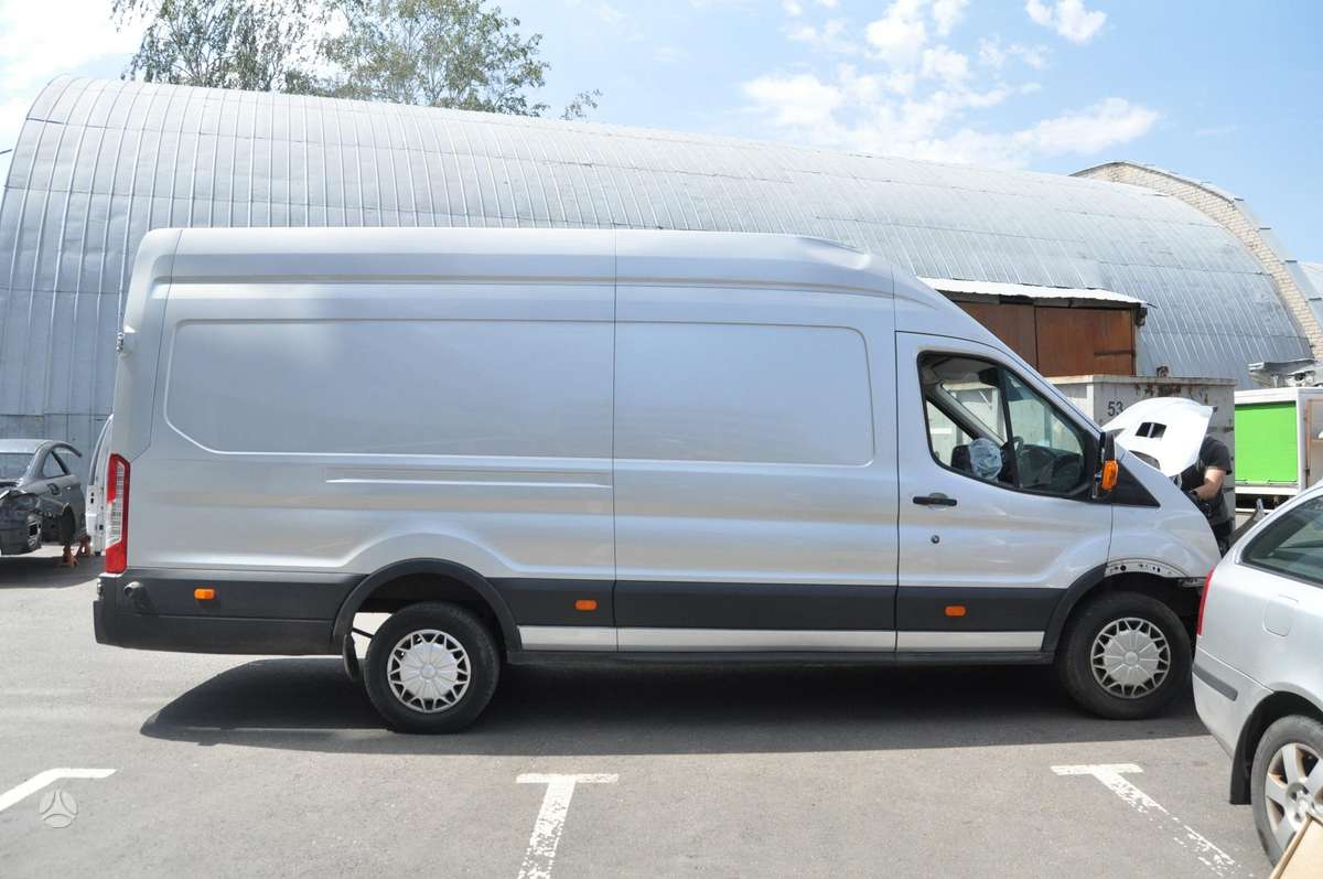 Ford Transit, preču