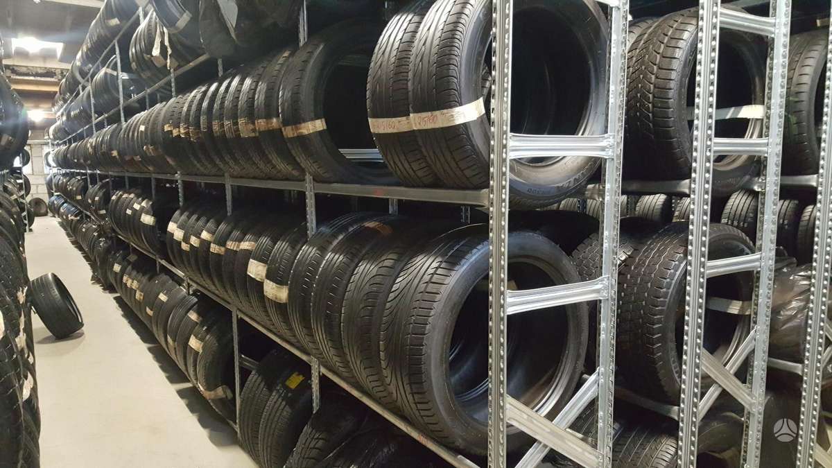 Continental VancoWinter2 8.5mm, winter 215/60 R17