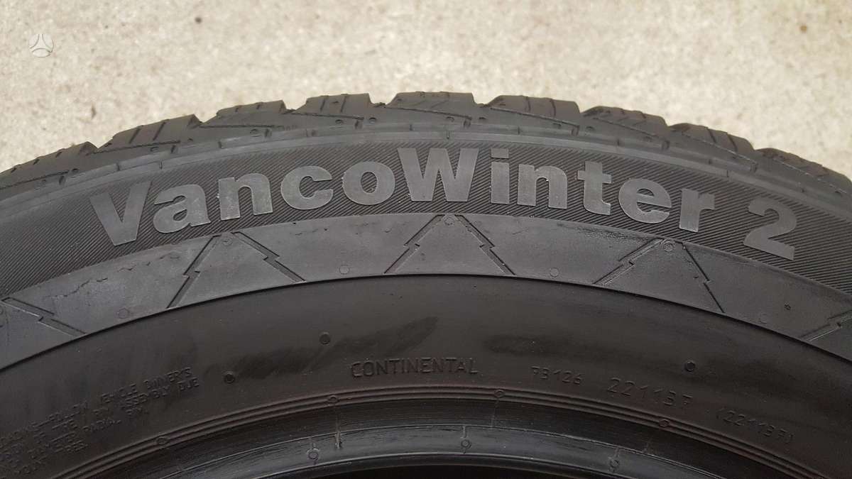 Continental VancoWinter2 8.5mm, winter 215/60 R17