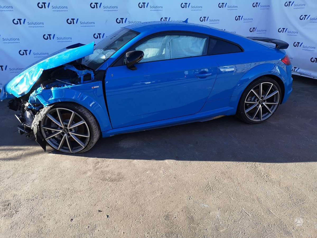 Audi TT dalimis