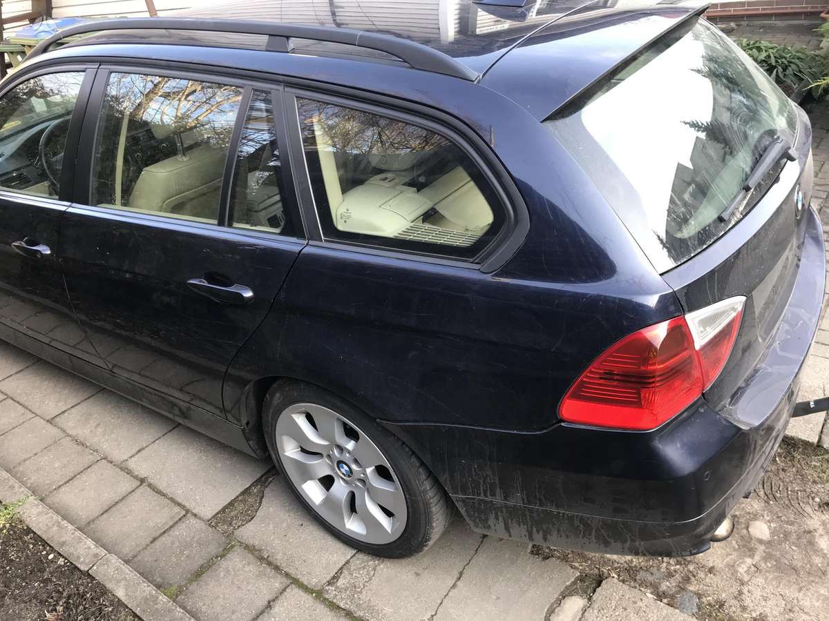 BMW 320 salono nera bmw e91 320 d 120 kw cic usb bluet