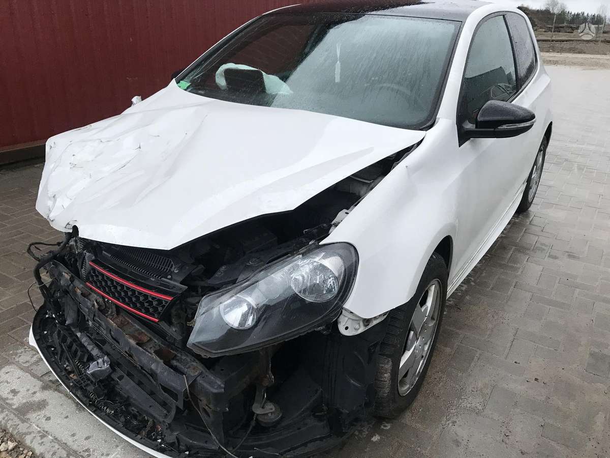 Volkswagen Golf rezerves daļās