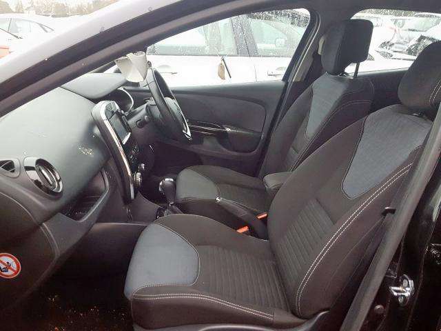 Renault Clio dalimis