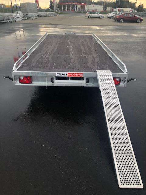 Tauras Vienvietė / dvivietė, auto transporter