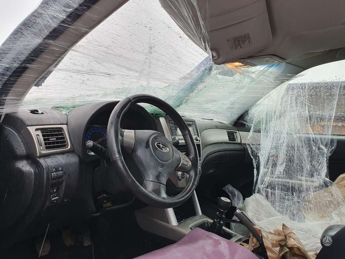 Subaru Forester dalimis