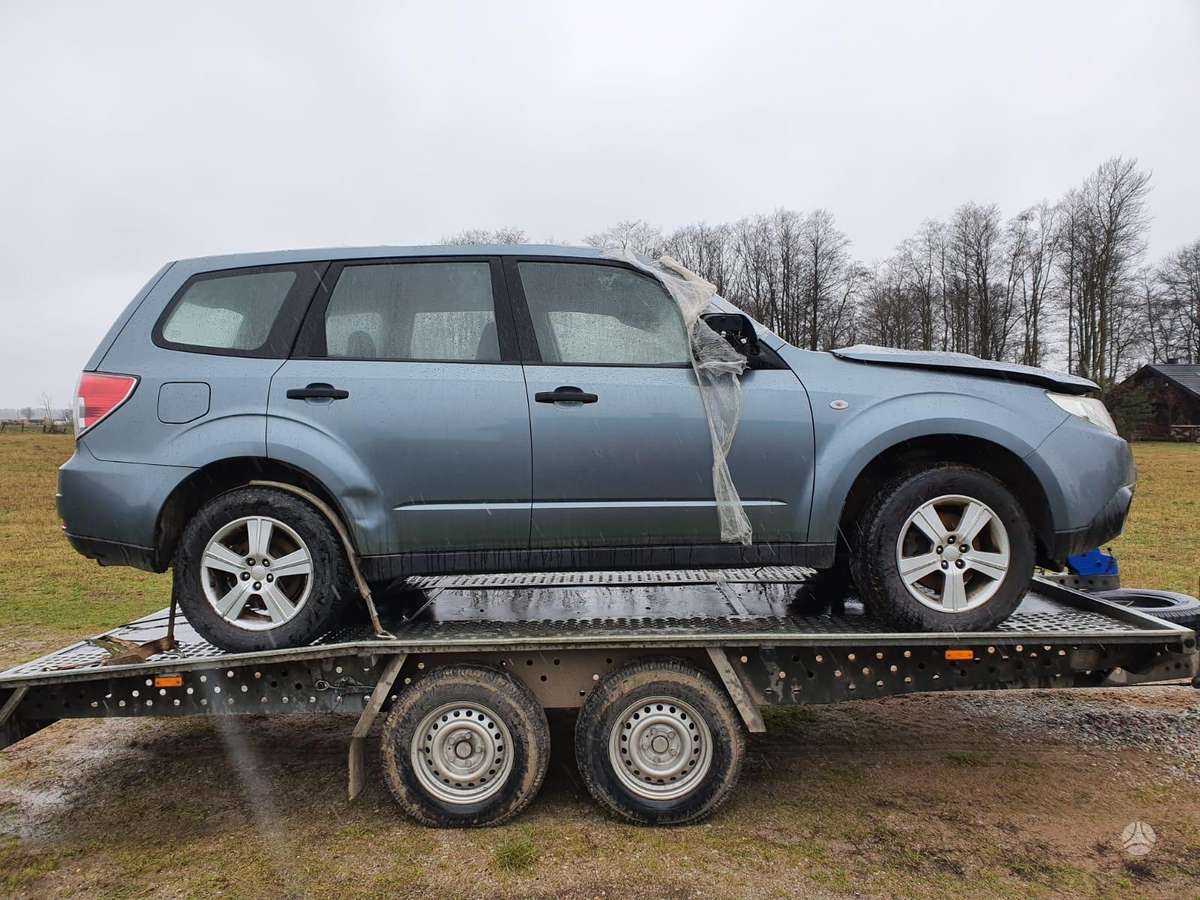 Subaru Forester for parts