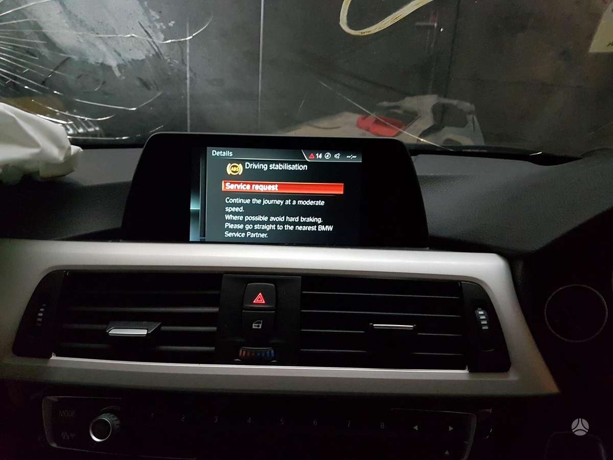 BMW 3 serija Dalimis is anglijos