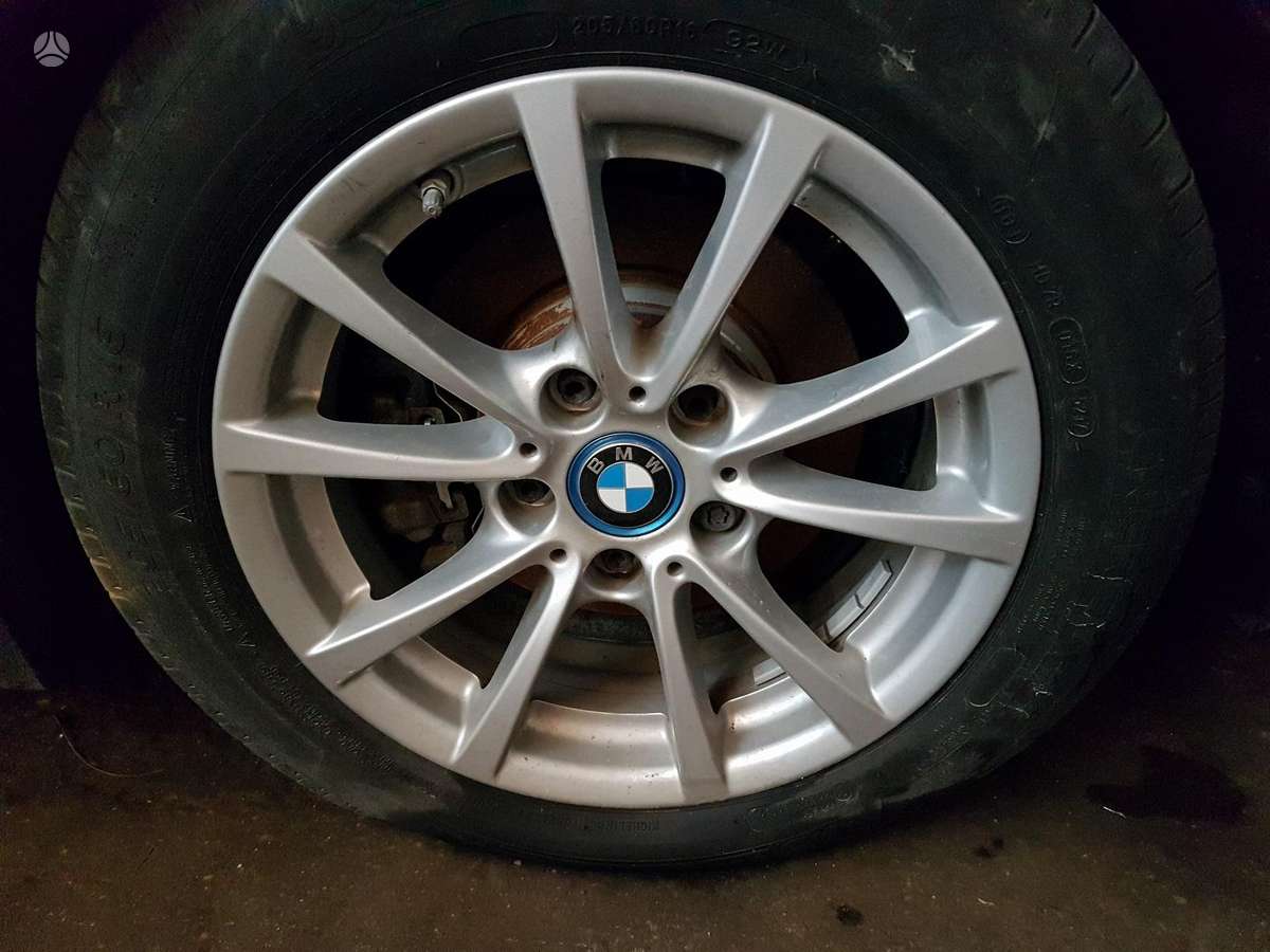 BMW 3 serija Dalimis is anglijos