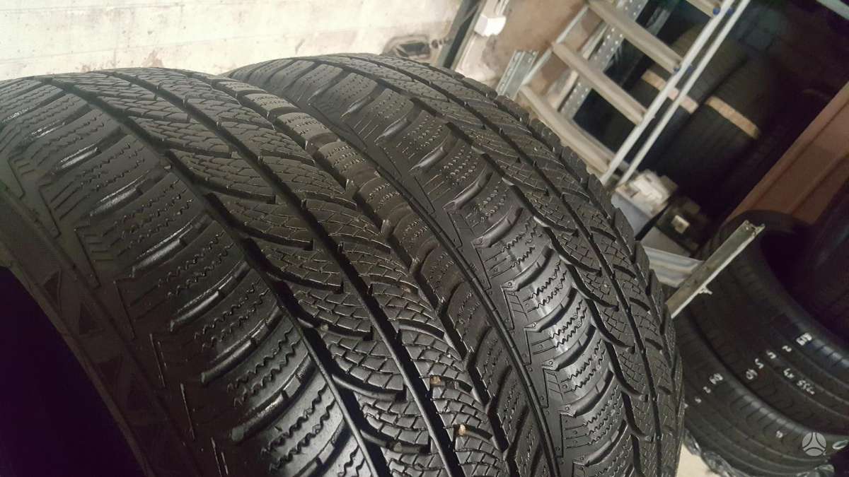 Continental VancoWinter2 8.5mm, winter 215/60 R17