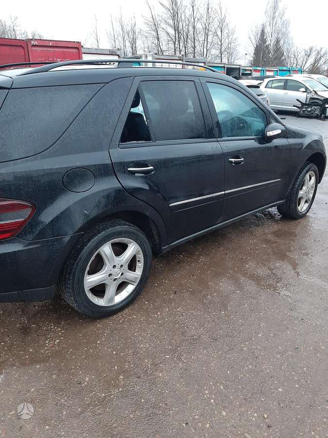 Mercedes-Benz ML klasė детали двигателя