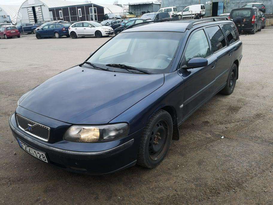 Volvo V70 rezerves daļās
