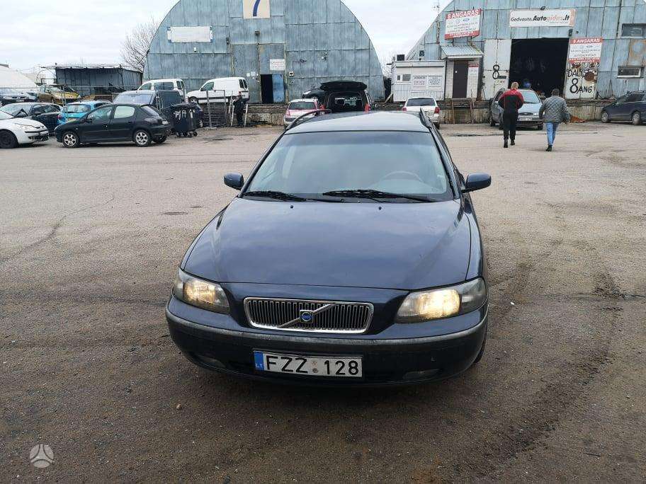 Volvo V70 rezerves daļās
