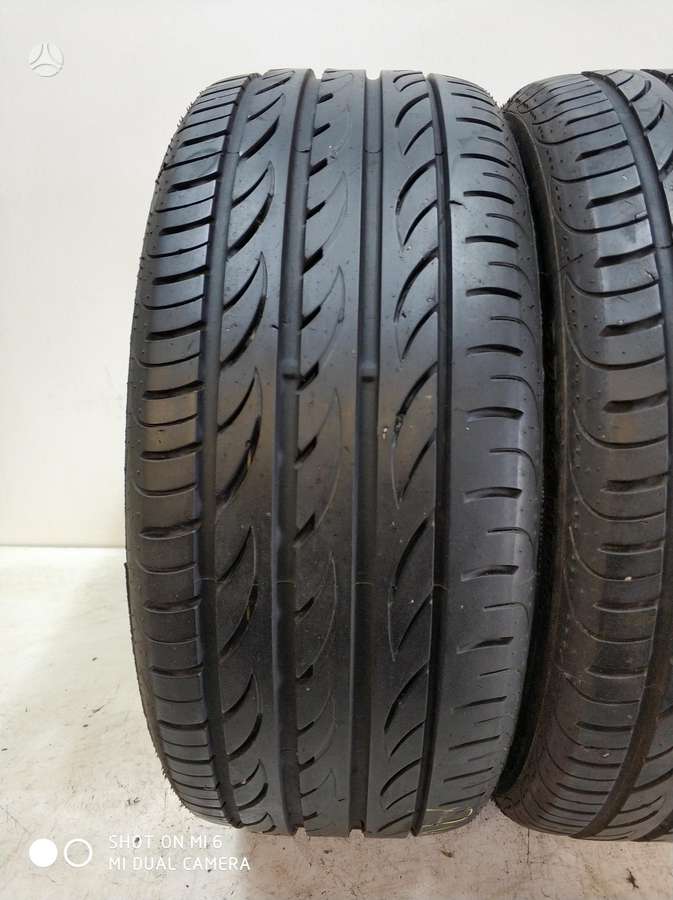 Pirelli P-Zero Nero GT, летние 235/40 R19