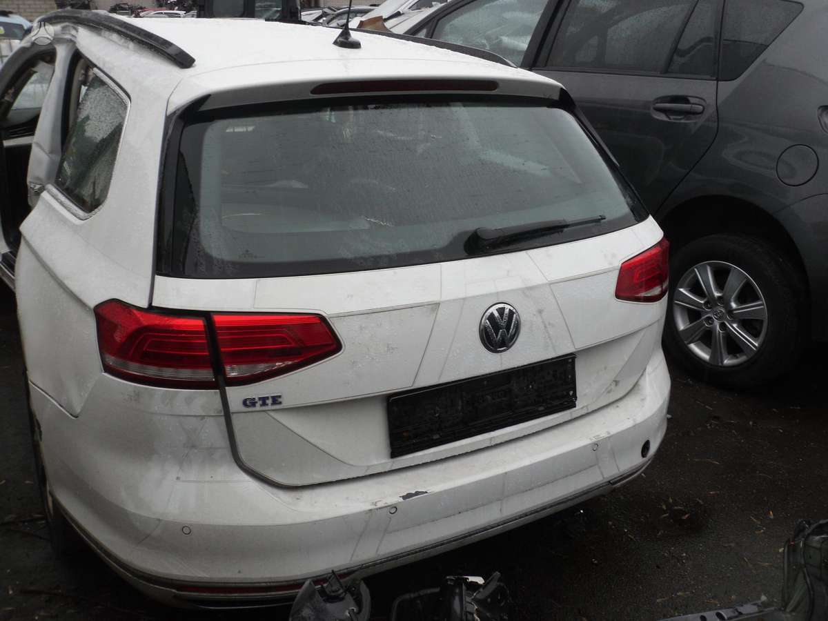 Volkswagen Passat по частям
