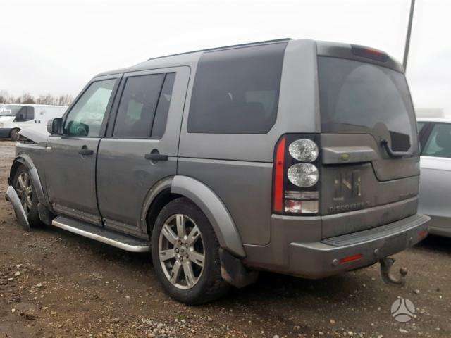 Land Rover Discovery dalimis. Oda kablys
