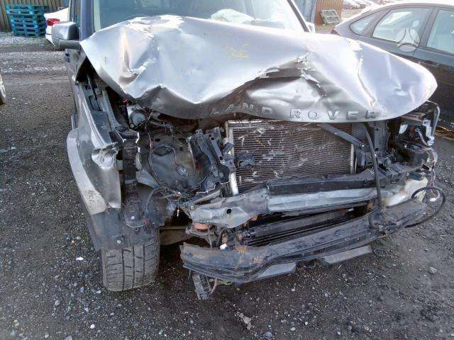 Land Rover Discovery dalimis. Oda kablys