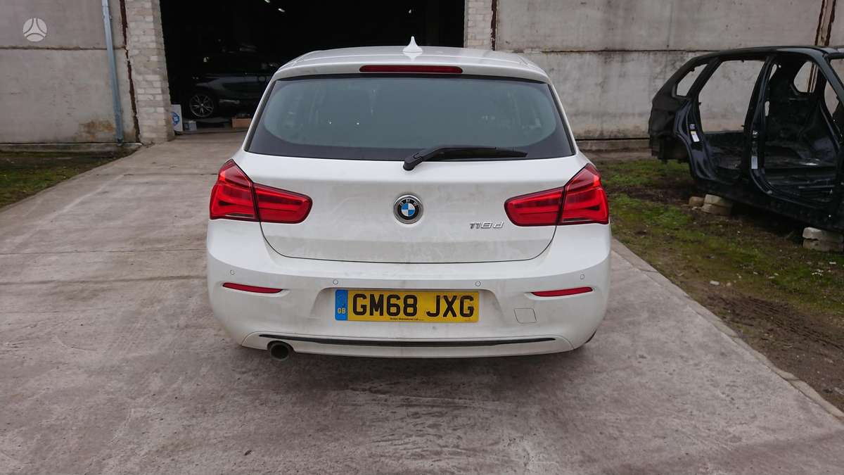BMW 118
