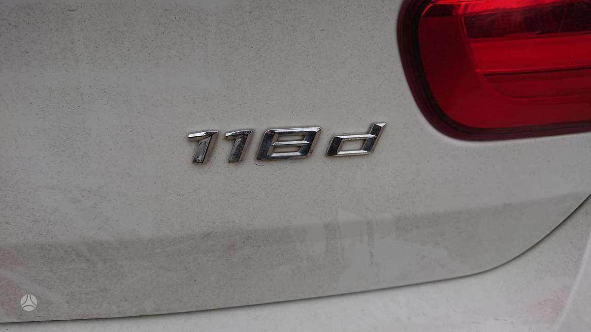 BMW 118