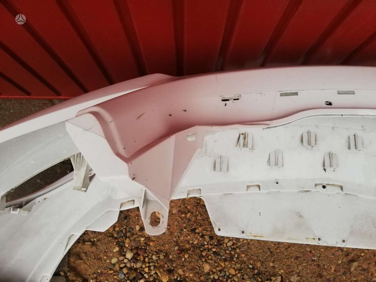 Opel Zafira Pr kapotas sparnai mėlyni ir sidabriniai žibintai pr papras