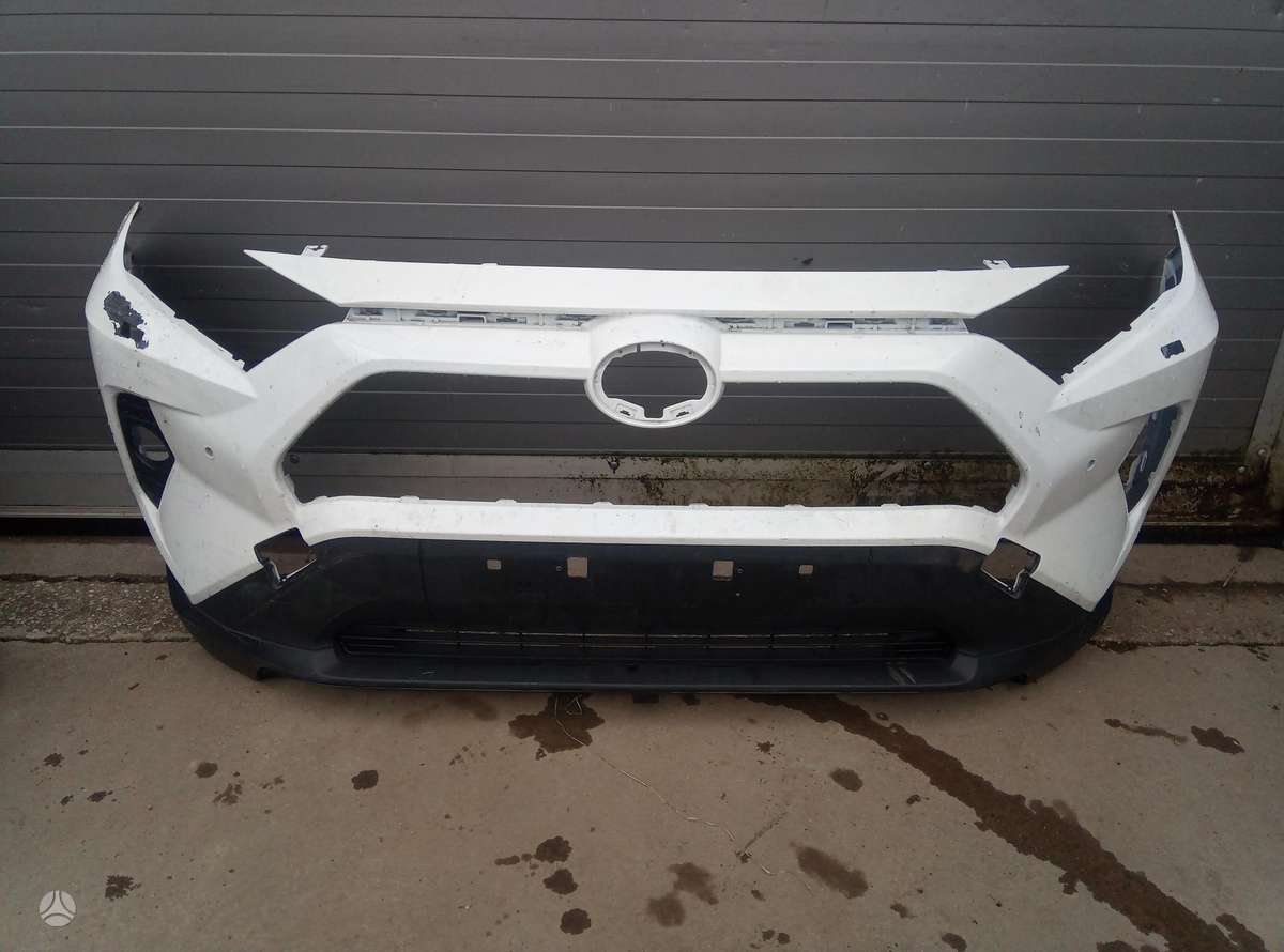 Toyota RAV4 bamperi