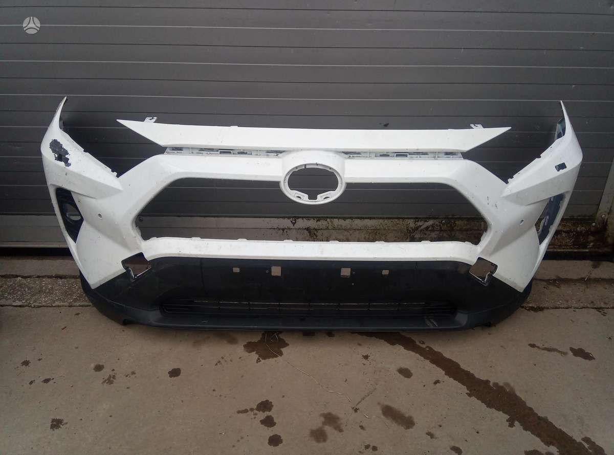Toyota RAV4 bumpers