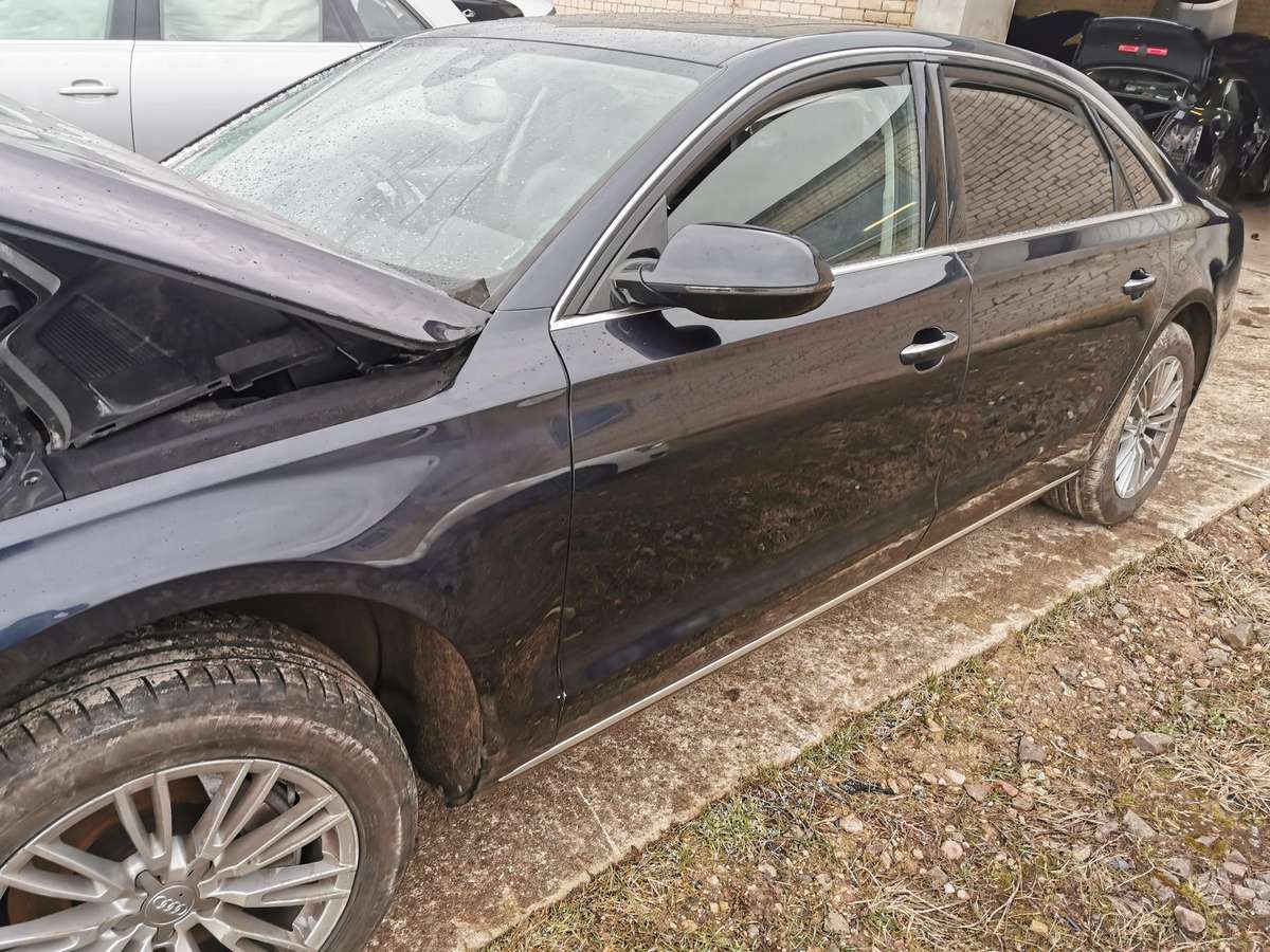 Audi A8 по частям